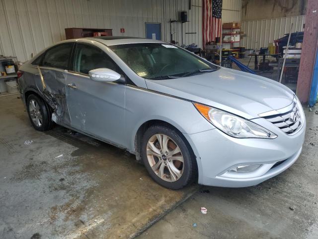 5NPEC4AC4BH223709 - 2011 HYUNDAI SONATA SE SILVER photo 4