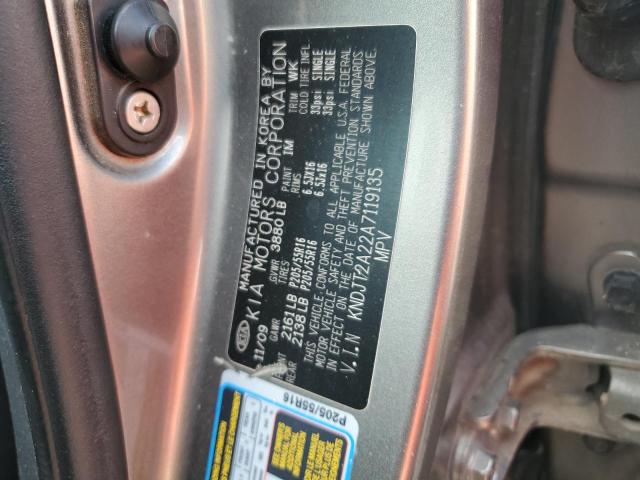 KNDJT2A22A7119135 - 2010 KIA SOUL + GRAY photo 12