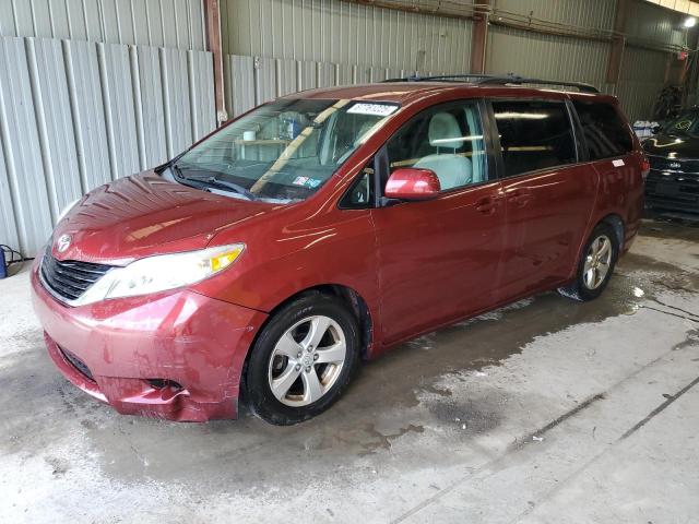 2013 TOYOTA SIENNA LE, 