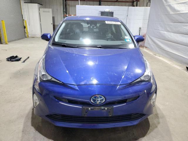 JTDKARFUXH3046580 - 2017 TOYOTA PRIUS 蓝色 照片 5