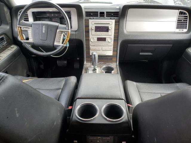 5LMJJ2J51AEJ07420 - 2010 LINCOLN NAVIGATOR BLACK photo 8
