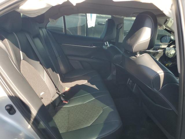 4T1K61BKXNU053246 - 2022 TOYOTA CAMRY XSE 银色 照片 10