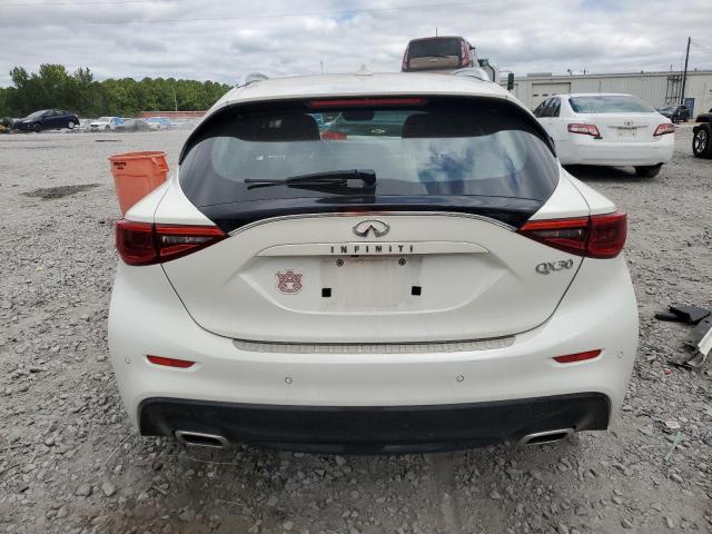 SJKCH5CP6JA045416 - 2018 INFINITI QX30 BASE 白色 照片 6