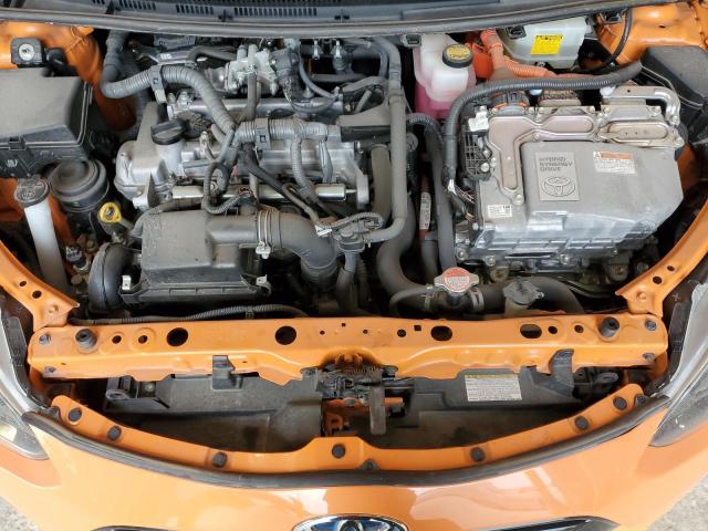 JTDKDTB32G1115953 - 2016 TOYOTA PRIUS C 橙色 照片 12
