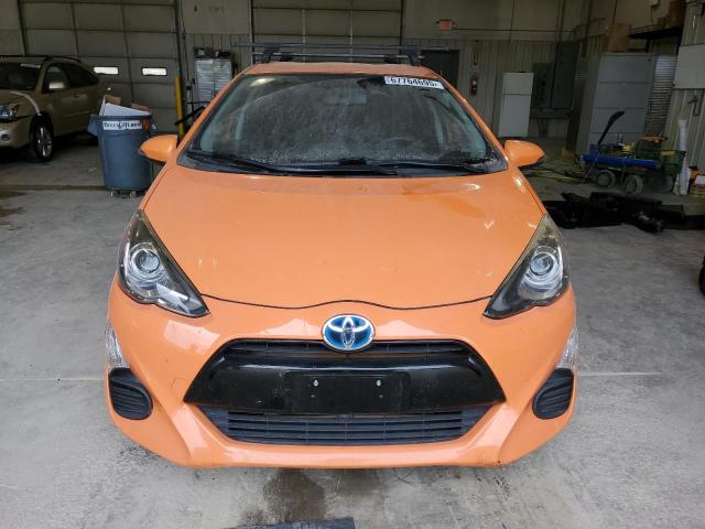 JTDKDTB32G1115953 - 2016 TOYOTA PRIUS C 橙色 照片 5