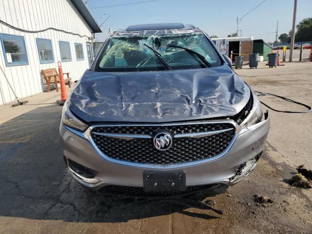 5GAEVCKWXKJ268160 - 2019 BUICK ENCLAVE AVENIR SILVER photo 5