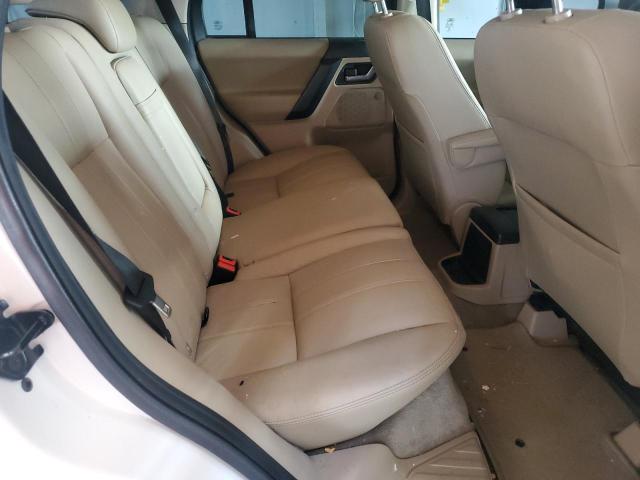 SALFR2BGXDH335790 - 2013 LAND ROVER LR2 HSE WHITE photo 11