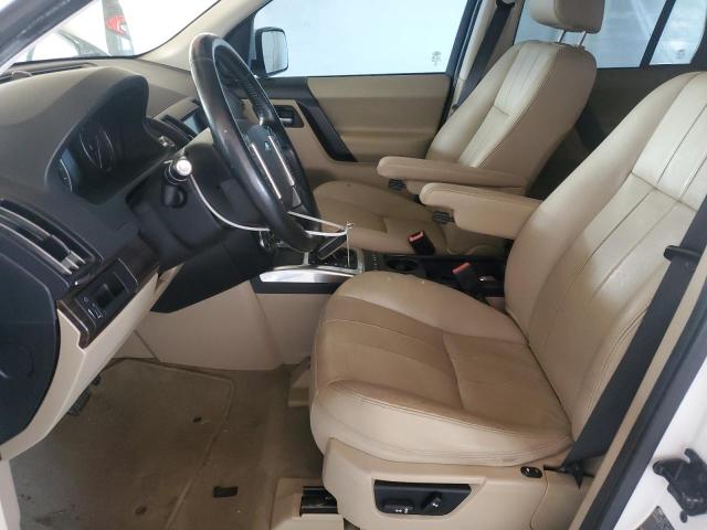 SALFR2BGXDH335790 - 2013 LAND ROVER LR2 HSE WHITE photo 7