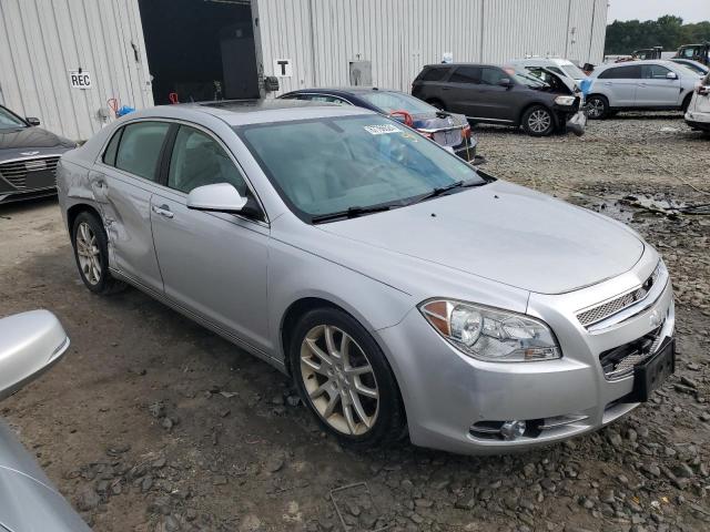 1G1ZE5E72BF322045 - 2011 CHEVROLET MALIBU LTZ ვერცხლისფერი ფოტო 4