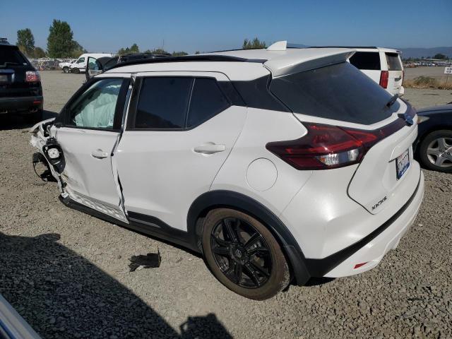 3N1CP5DV7ML558810 - 2021 NISSAN KICKS SR WHITE photo 2