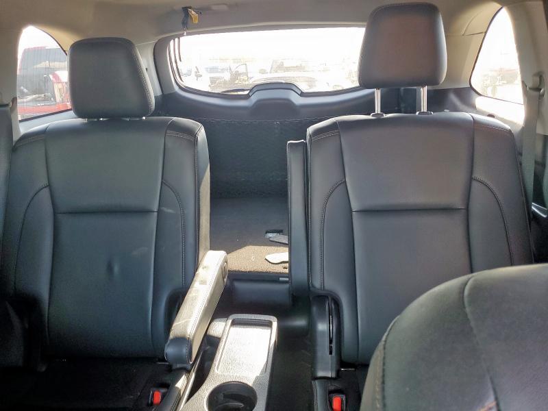 5TDKZRFHXKS569342 - 2019 TOYOTA HIGHLANDER SE 银色 照片 10