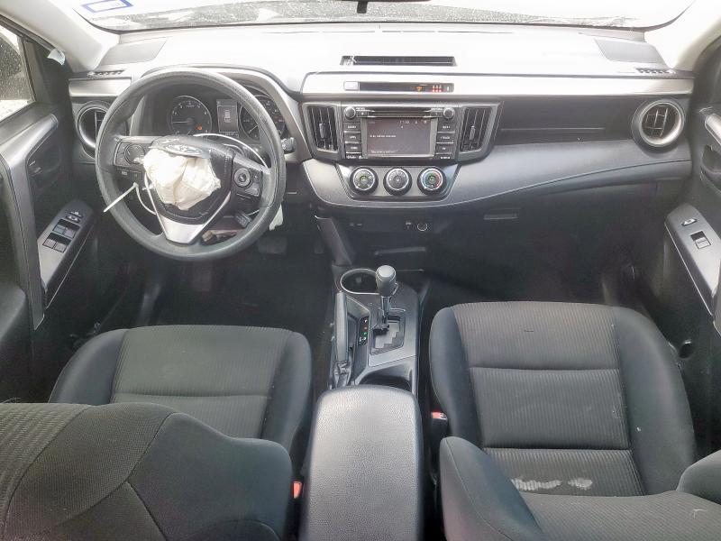 JTMZFREV6HJ126500 - 2017 TOYOTA RAV4 LE Mavi foto 8