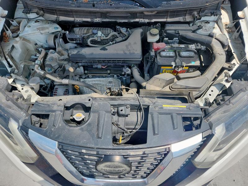 JN8AT2MT6JW486540 - 2018 NISSAN ROGUE S 白色 照片 12