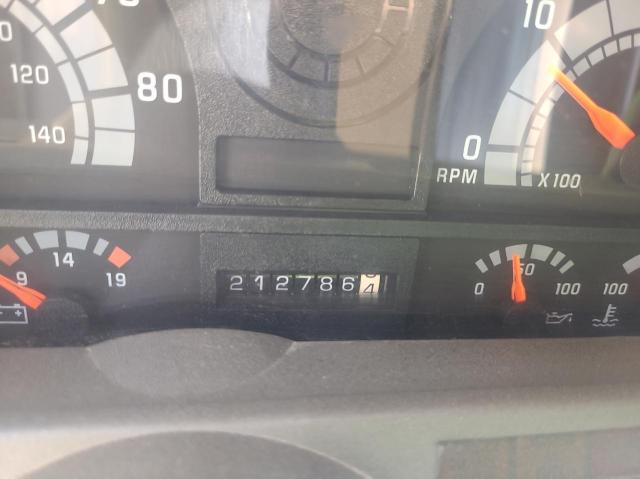 1GDJ7H1C41J504808 - 2001 GMC C-SERIES C7H042 WHITE photo 8