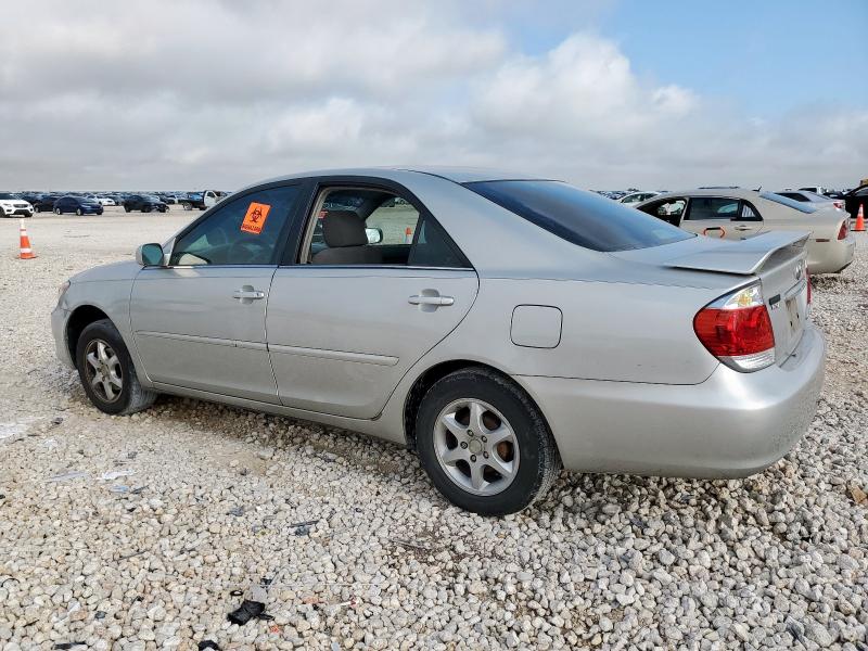 4T1BE32KX6U718095 - 2006 TOYOTA CAMRY LE SILVER photo 2