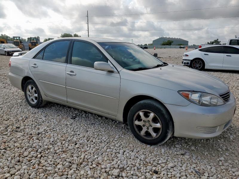 4T1BE32KX6U718095 - 2006 TOYOTA CAMRY LE SILVER photo 4