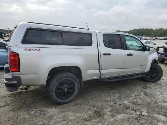 1GCGTBEN9J1157298 - 2018 CHEVROLET COLORADO SILVER photo 3