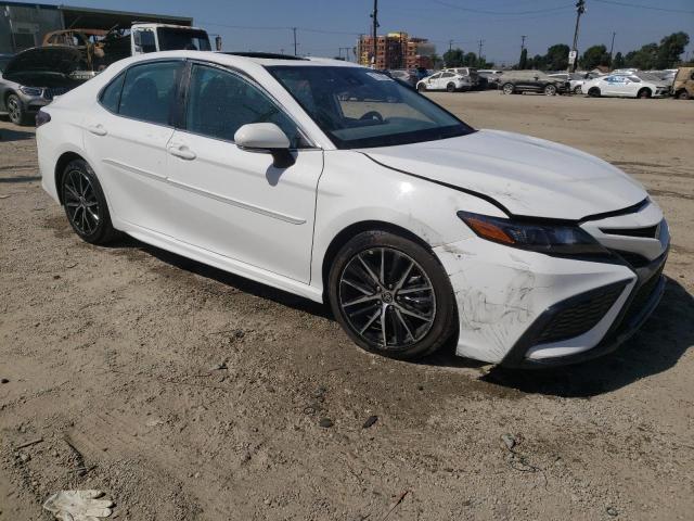 4T1S11AK5RU199351 - 2024 TOYOTA CAMRY SE NIGHT SHADE WHITE photo 4