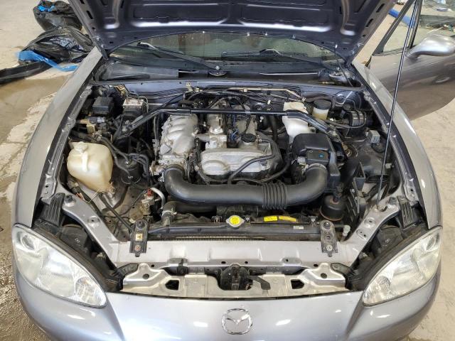 JM1NB353320226346 - 2002 MAZDA MX-5 MIATA BASE SILVER photo 11