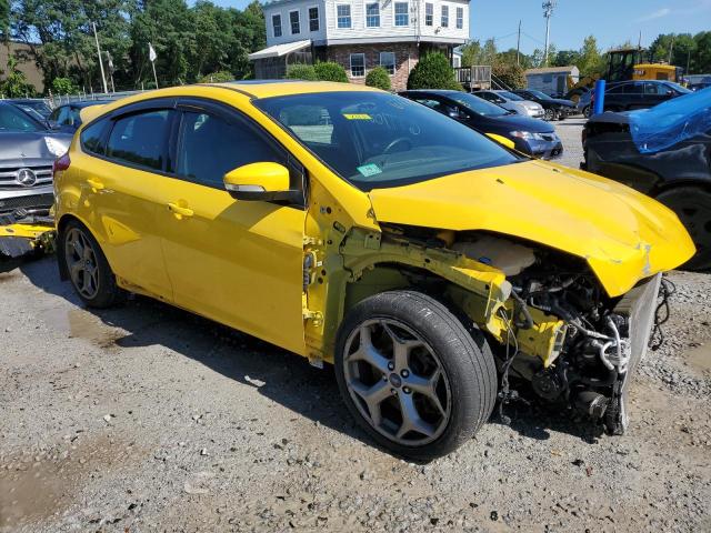 1FADP3L93JL242408 - 2018 FORD FOCUS ST YELLOW photo 4