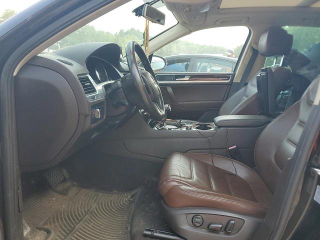 WVGFF9BPXCD004153 - 2012 VOLKSWAGEN TOUAREG V6 Սև լուսանկար 7