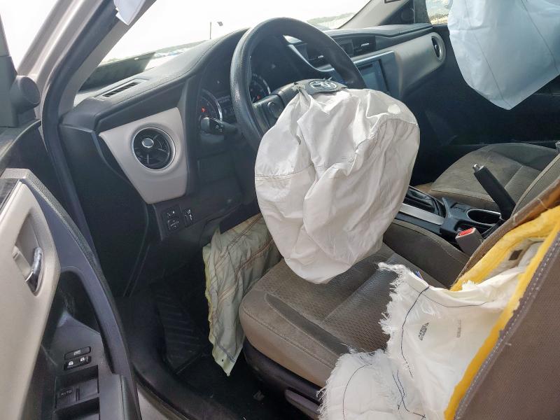 5YFBURHE3KP883182 - 2019 TOYOTA COROLLA L SILVER photo 8