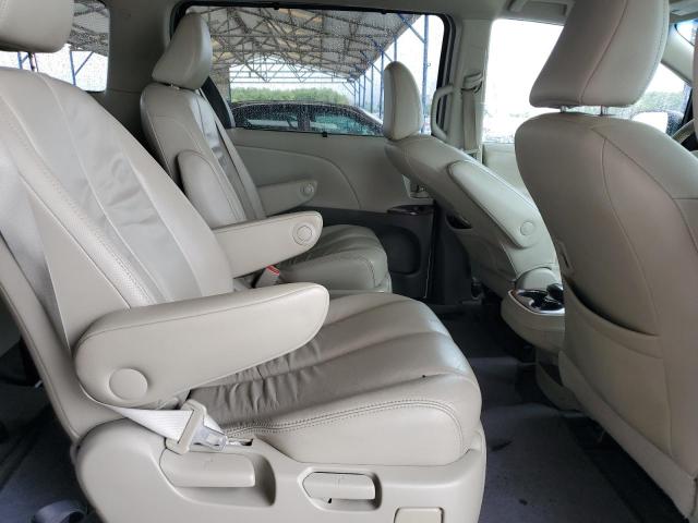 5TDDK3DC8DS057650 - 2013 TOYOTA SIENNA XLE WHITE photo 11