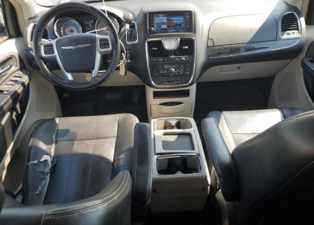 2A4RR8DG4BR641061 - 2011 CHRYSLER TOWN & COU TOURING L SILVER photo 8