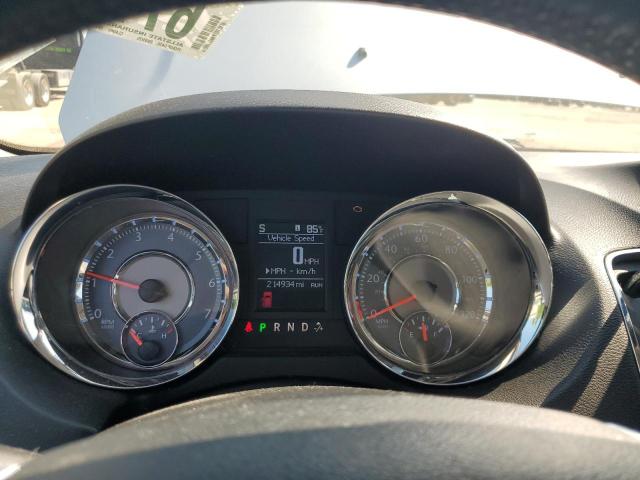 2A4RR8DG4BR641061 - 2011 CHRYSLER TOWN & COU TOURING L SILVER photo 9