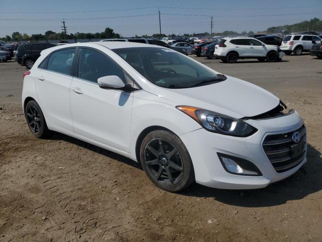 KMHD35LH9GU300335 - 2016 HYUNDAI ELANTRA GT WHITE photo 4