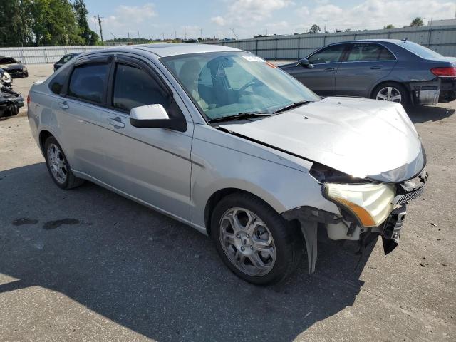 1FAHP36N59W139785 - 2009 FORD FOCUS SES SILVER photo 4