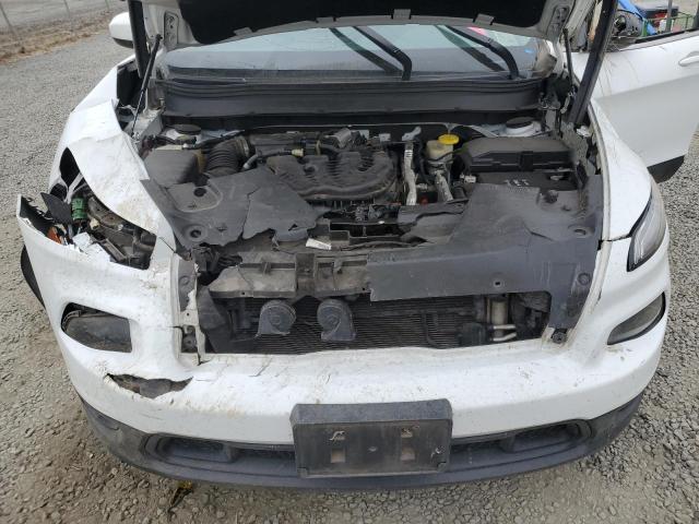 1C4PJMCS7HW635161 - 2017 JEEP CHEROKEE LATITUDE WHITE photo 12