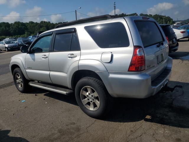 JTEZT14R368009889 - 2006 TOYOTA 4RUNNER SR5 SILVER photo 2