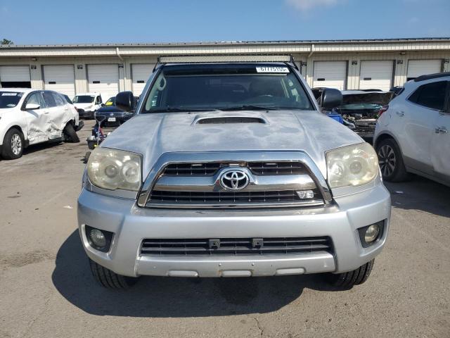 JTEZT14R368009889 - 2006 TOYOTA 4RUNNER SR5 SILVER photo 5