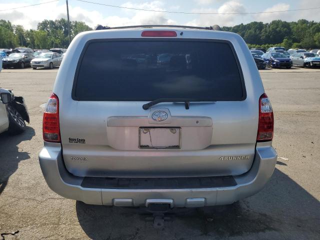JTEZT14R368009889 - 2006 TOYOTA 4RUNNER SR5 SILVER photo 6