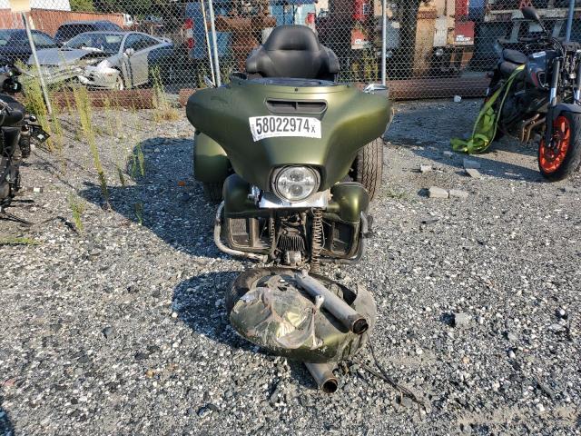 1HD1MAF16NB857349 - 2022 HARLEY-DAVIDSON FLHTCUTG GREEN photo 2