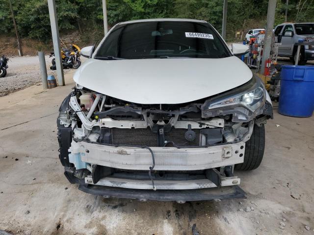 NMTKHMBXXJR036584 - 2018 TOYOTA C-HR XLE Beyaz fotoğraf 10