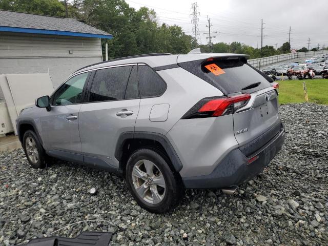 4T3RWRFV5NU054250 - 2022 TOYOTA RAV4 XLE SILVER photo 2