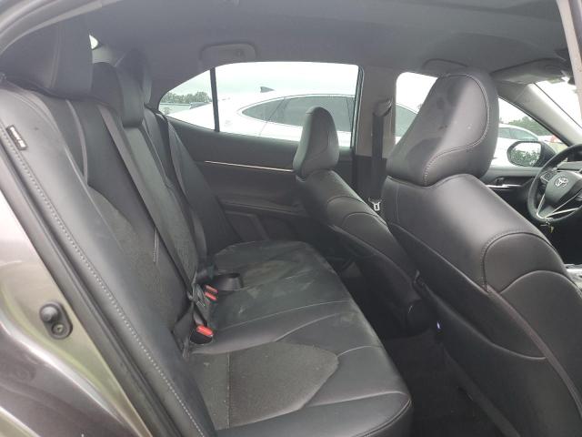 4T1F11AK7PU728751 - 2023 TOYOTA CAMRY XLE GRAY photo 10