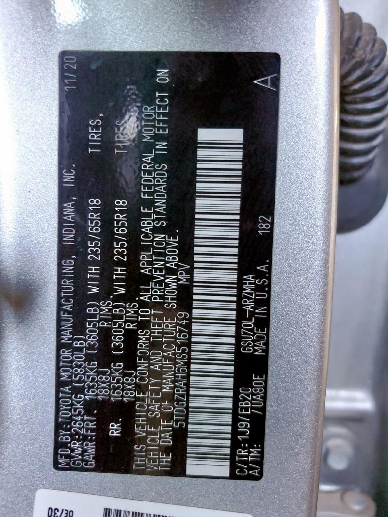 5TDGZRAH6MS516749 - 2021 TOYOTA HIGHLANDER XLE SILVER photo 13