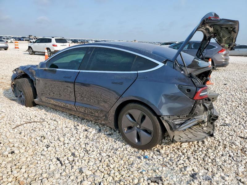 5YJ3E1EA1JF030486 - 2018 TESLA MODEL 3 CHARCOAL photo 2
