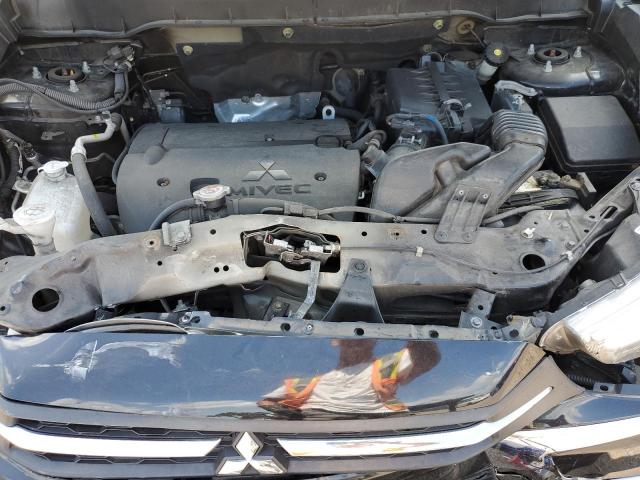 JA4AP4AU5KU018198 - 2019 MITSUBISHI OUTLANDER SE 黑色 照片 12