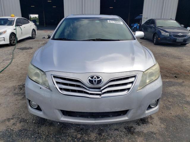 4T1BF3EK4BU206531 - 2011 TOYOTA CAMRY BASE SILVER photo 5