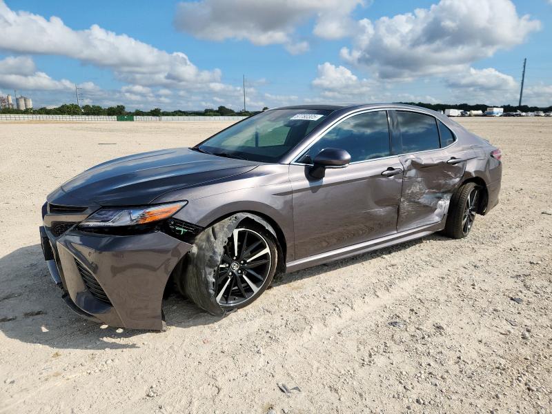 2018 TOYOTA CAMRY XSE, 