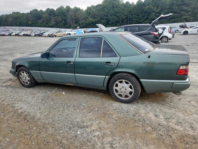 WDBEA32E4RC066669 - 1994 MERCEDES-BENZ E 320 GREEN photo 2