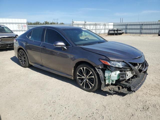 4T1B11HK6JU065653 - 2018 TOYOTA CAMRY L 灰色 照片 4
