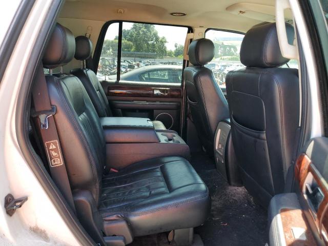 5LMFU27R83LJ32563 - 2003 LINCOLN NAVIGATOR თეთრი ფოტო 11