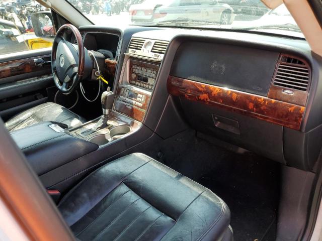 5LMFU27R83LJ32563 - 2003 LINCOLN NAVIGATOR თეთრი ფოტო 8