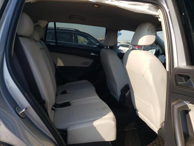 3VV2B7AX2MM154351 - 2021 VOLKSWAGEN TIGUAN SE ვერცხლისფერი ფოტო 10