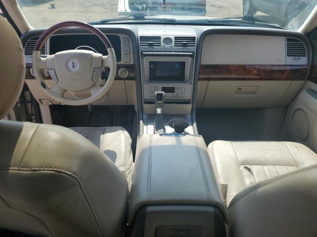 5LMFU28R44LJ25030 - 2004 LINCOLN NAVIGATOR GOLD photo 8